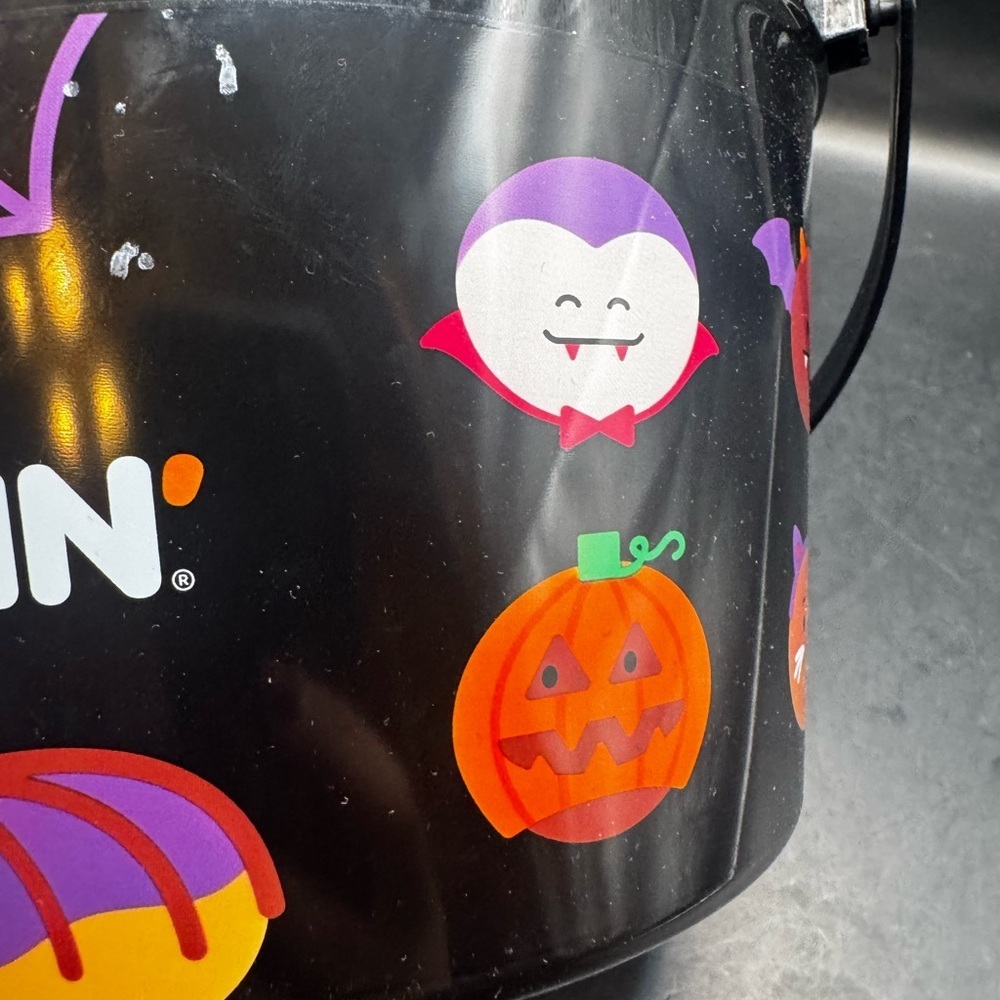 Dunkin Donuts Black Halloween Munchkin Bucket 2025 No Lid / Preowned - Picture 5 of 11